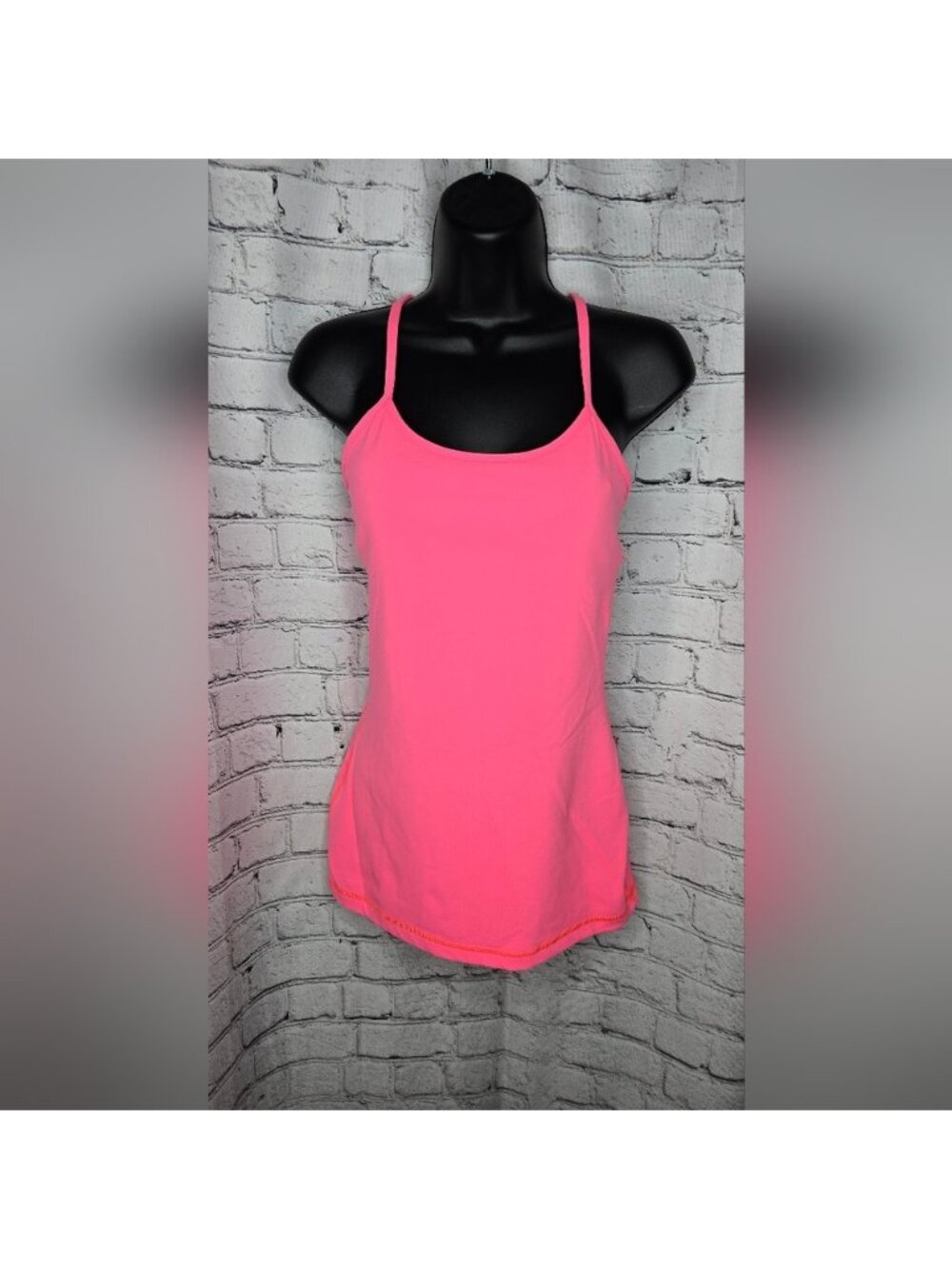 Women's Lululemon Pink Tank Top Size 6